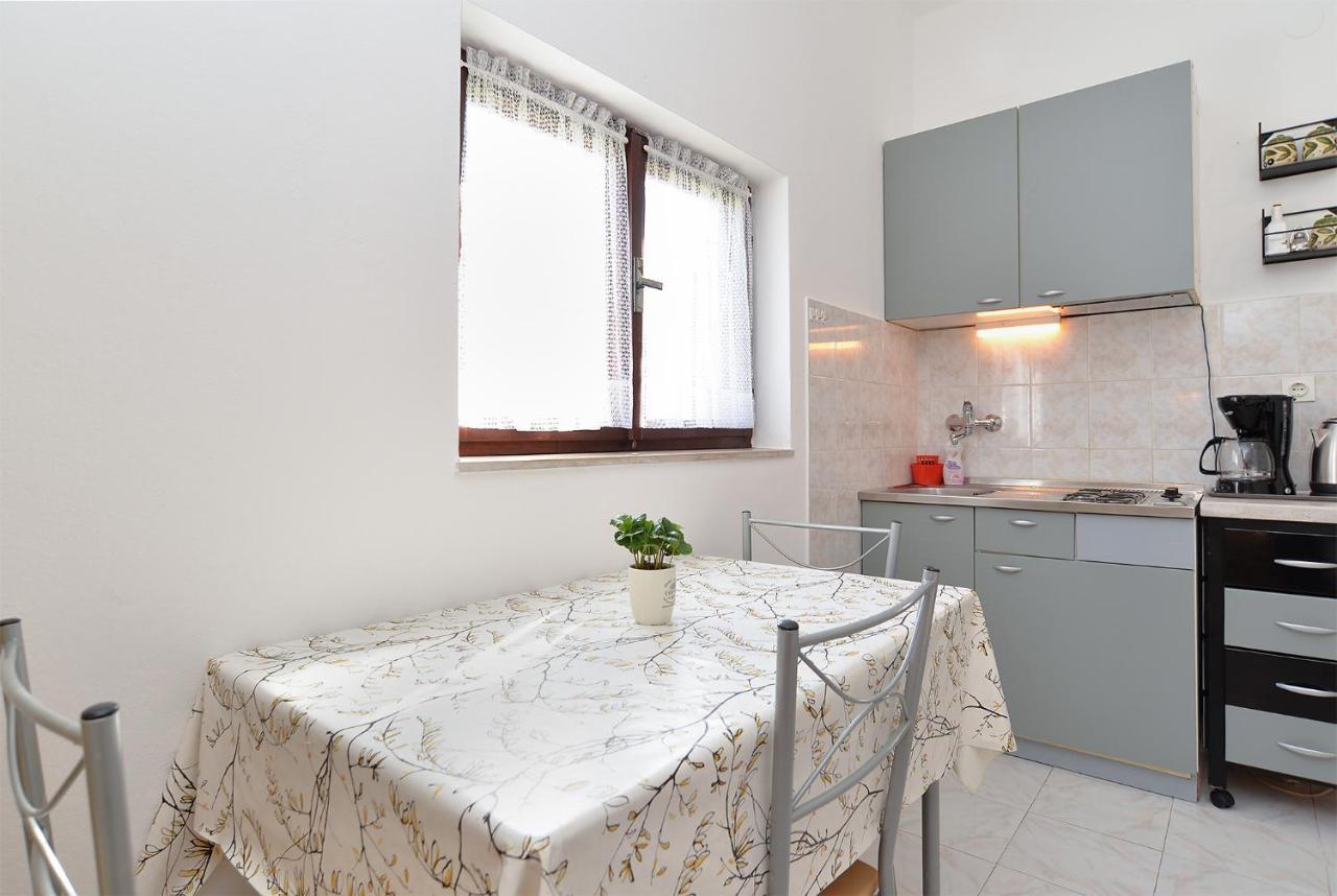Apartment Ivan 535 Pula Luaran gambar